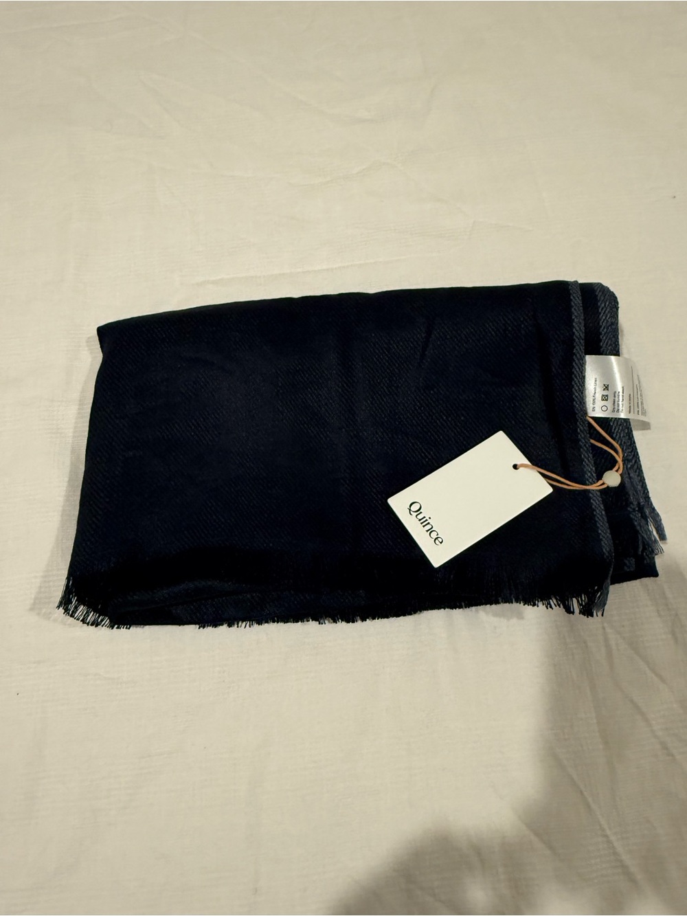 New Quince 100% French Linen Throw 50”x60” Navy - Picture 3 of 4